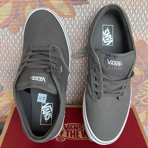 Vans Atwood Men’s 
(Canvas) Pewter/White
VN000TUY4WV
New - Picture 13 of 16